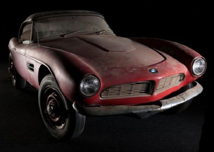 Restoring the Classic BMW 507 Racecar of Elvis Presley Using 3D Printing Technology