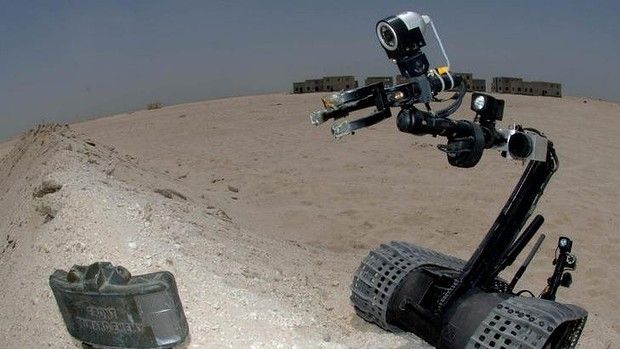 Fearless: A TALON 3B robot approaches a land mine.
