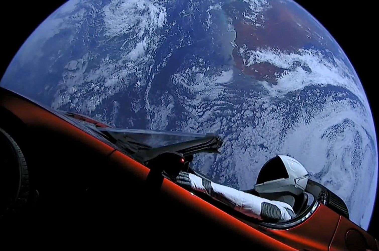 SpaceX’s ‘Starman’ and Its Tesla Roadster Are Now Beyond Mars1509 x 1000