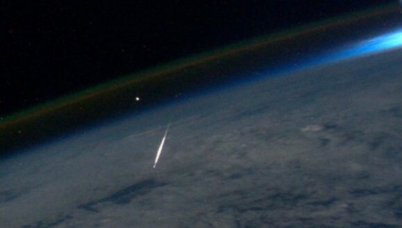 perseid-meteor-earth-orbit