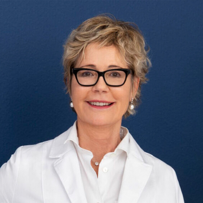 Dr. Christine Pfeiffer