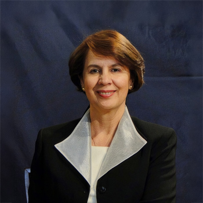 Dr. Rosal&iacute;a Arteaga