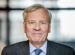 NATO Secretary General Jaap de Hoop Scheffer